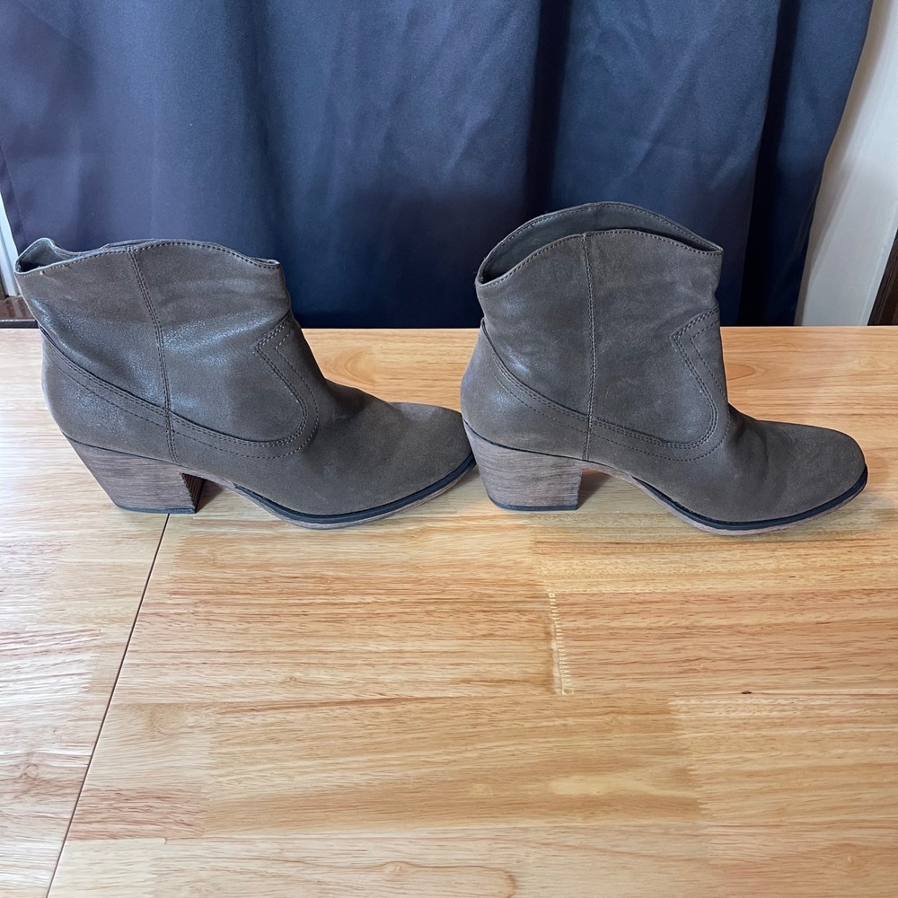 Rocket Dog Soundoff Vtg Worn Brown Ankle Boots Women's 11M Block Heel Bootie - Picture 2 of 9